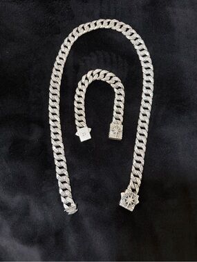 Clocks and Colours Capsize Necklace